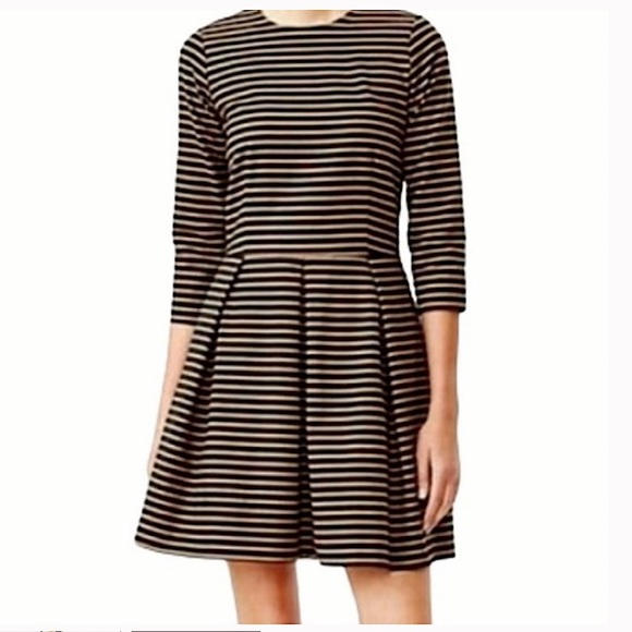 Like New! Gap Striped Fit & Flare Dress - Picture 3 of 14